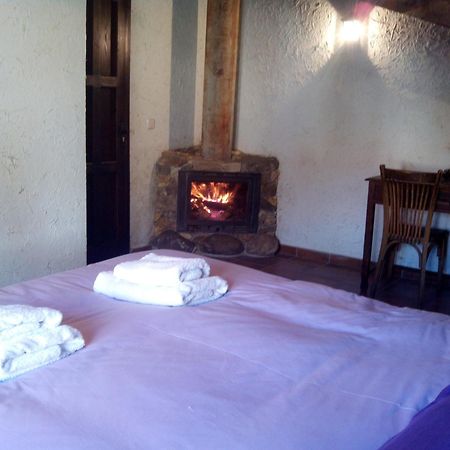 Hotel Rural Bermellar Buitenkant foto